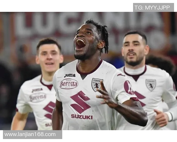 意甲足球明星壁纸精美图片合集尽享球场激情与风采